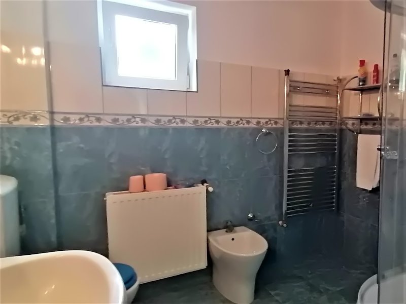 Breaza, Nistoresti, DN1, Prahova.